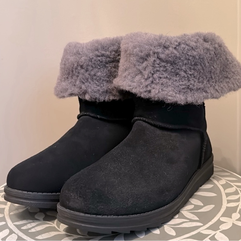 Muk Luks Ziggy Suede Boots Size 8.5 Back Lace Up - Picture 2 of 4